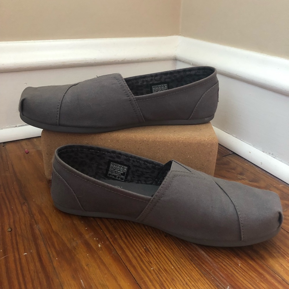 Sketchers Bob’s Canvas Slipons, Grey 9.5